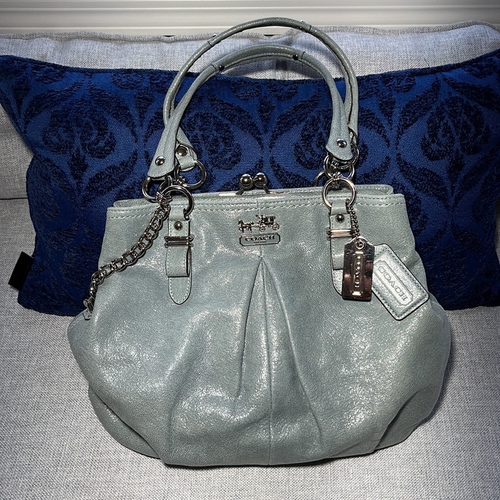 Coach Madison Leather Limited Edition (Authentic) Color: Willow Kisslock Handbag